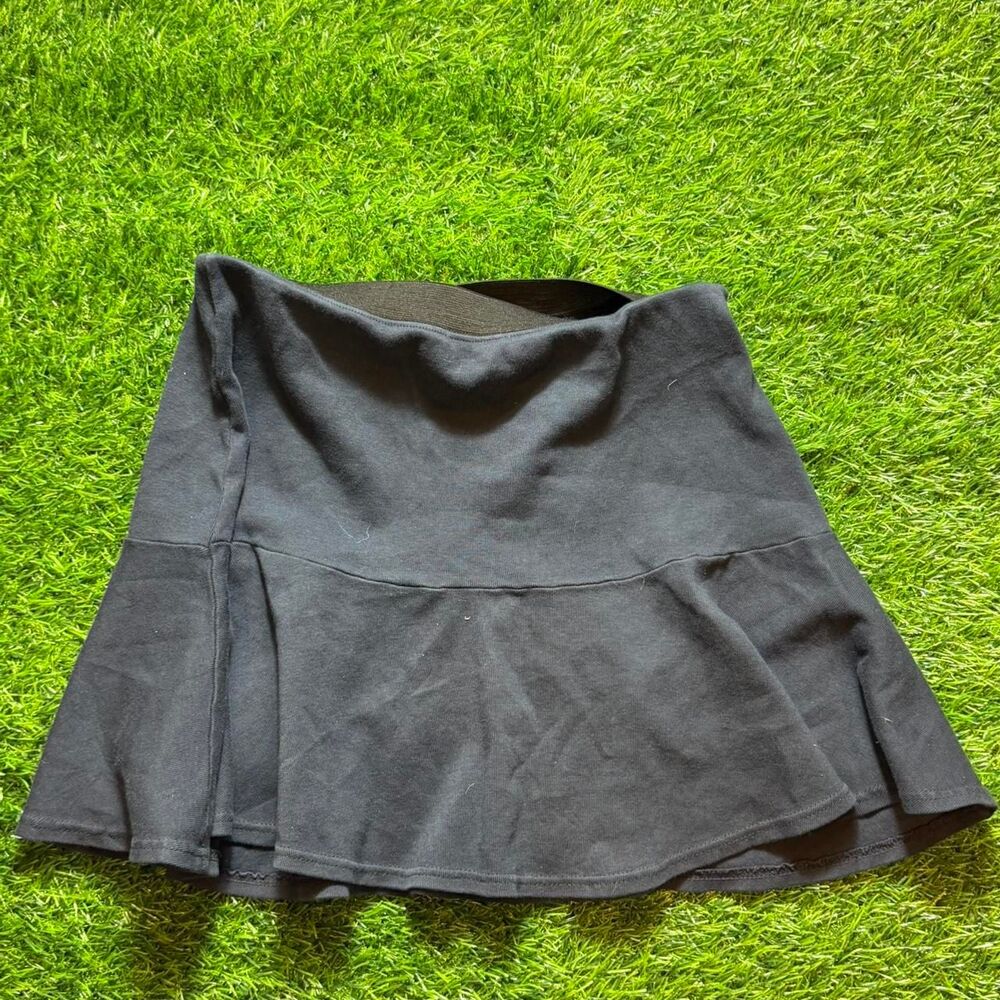 Brandy-melville Women's Black and Navy Skirt